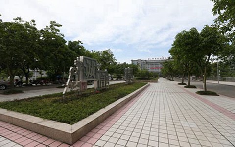 峨眉山職業(yè)技術(shù)學(xué)校什么專(zhuān)業(yè)在招生?旅游服務(wù)與管理專(zhuān)業(yè)好不好